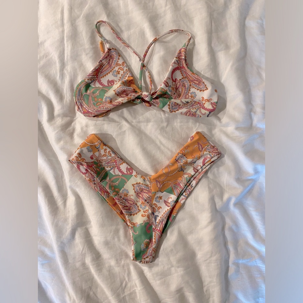 Skatie Paisley Print Bikini Set - size small